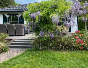 Bungalow with Garden View