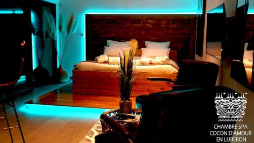 King Room with Spa Bath