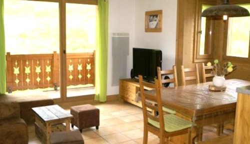 Apartment (10 Adults)