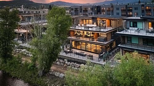 Five-Bedroom Holiday Home