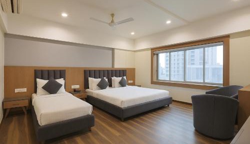Triple Room with City View