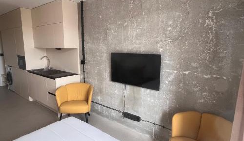 Studio Apartment with Balcony