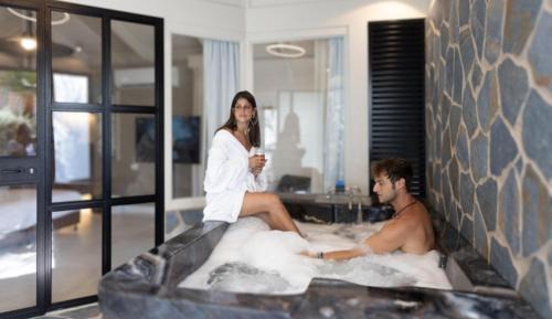 Premium Suite with Spa bath & Sauna
