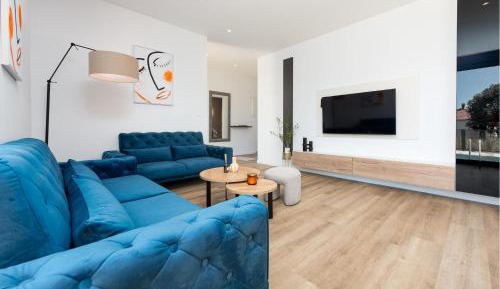 Three-Bedroom Holiday Home 