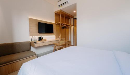 Deluxe Double Room with Balcony