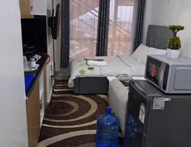 Studio Apartment with One Double Bed