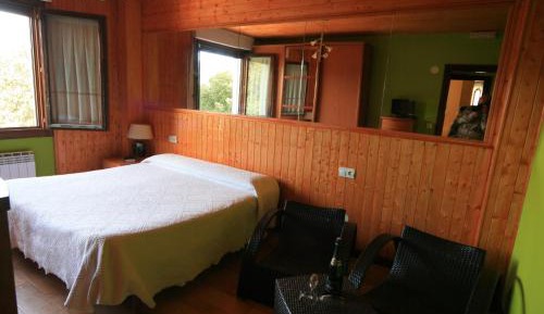 Triple Room with Shared Bathroom