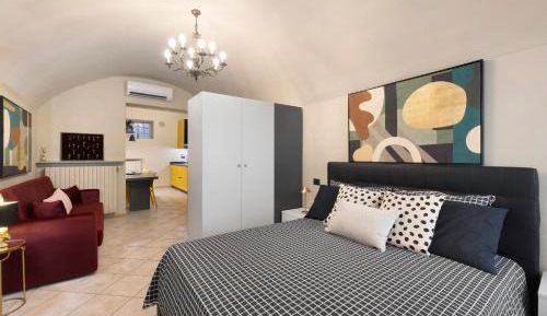Superior One-Bedroom Apartment