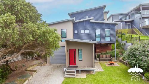 Holiday Home - No linen provided