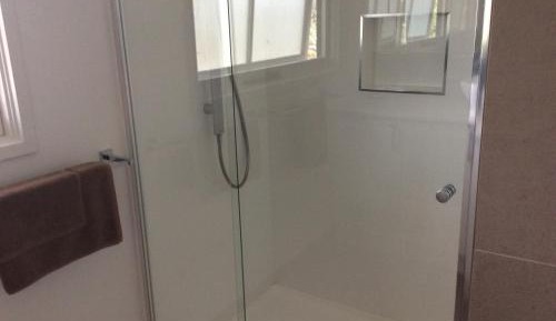 Deluxe Two-Bedroom Apartment with Garden View