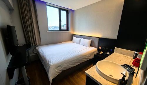 Superior Queen Room