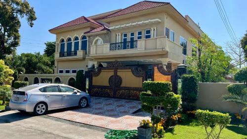 Three-Bedroom Holiday Home 