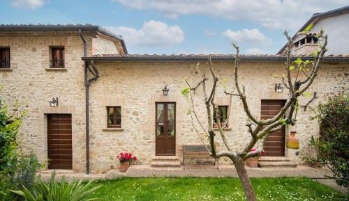 One-Bedroom Holiday Home
