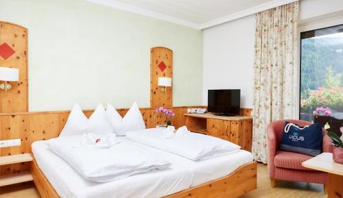 Double Room with Lake View