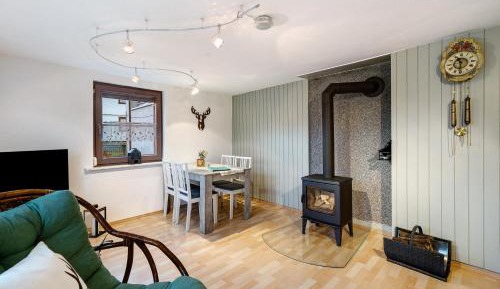 Superior One-Bedroom Apartment