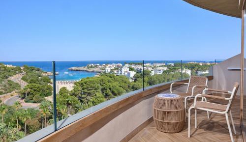 Superior Double Room with Side Sea View (2 Adults)