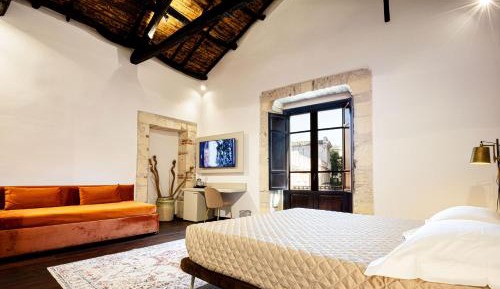 Queen Room with Balcony