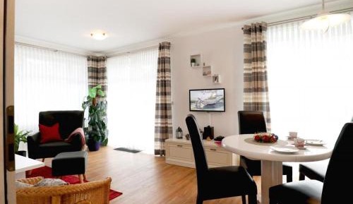 One-Bedroom Apartment with Terrace