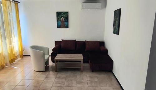 Apartment with Garden View