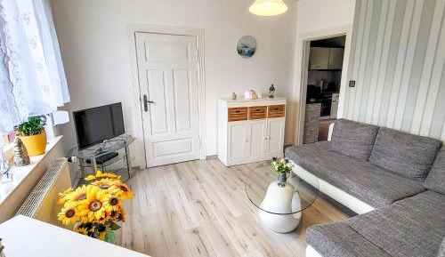 Two-Bedroom Apartment with Shower 