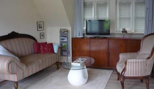 One-Bedroom Apartment with Terrace