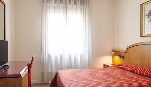 Large Single Room
