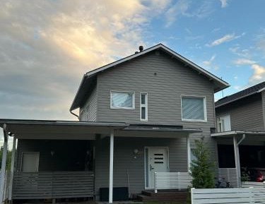 Four-Bedroom Holiday Home