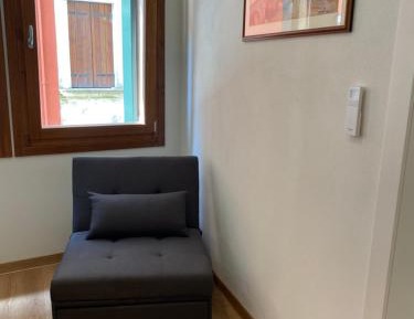 One-Bedroom Apartment with View