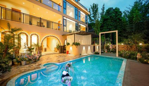 Double Room with Mountain View