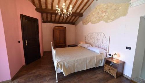 Deluxe Suite with Spa Bath