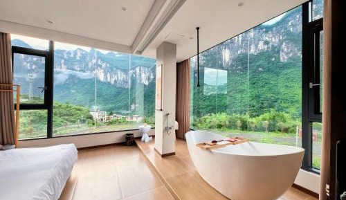 Deluxe Double Room with Bath