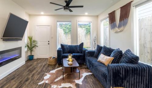 Three-Bedroom Townhouse