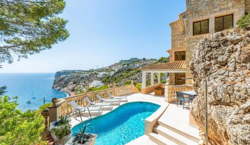 Villa with Sea View
