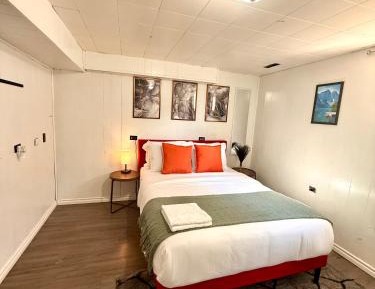 Queen Room