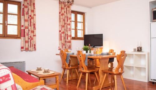 Apartment (8 Adults)