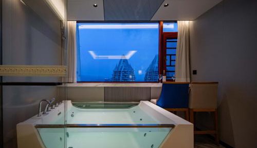 Double Room with Mountain View