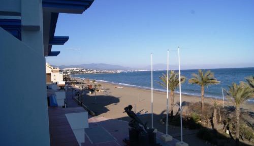 Double or Twin Room with Sea View