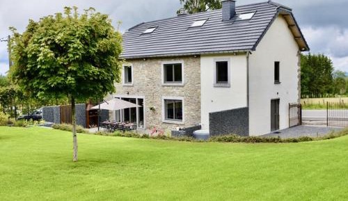 Four-Bedroom Holiday Home