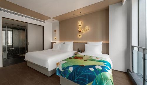 Superior Suite with One King Bed and One Single Bed