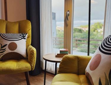 Studio with Garden View