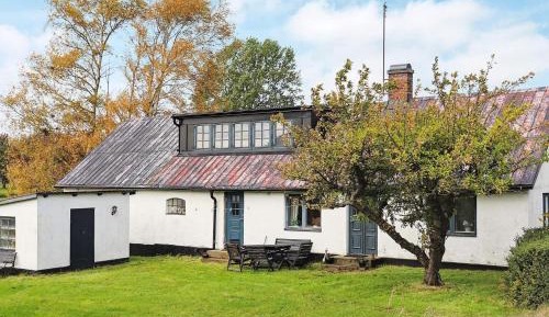 Five-Bedroom Holiday Home