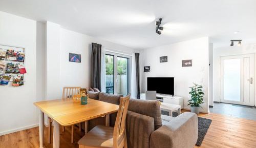 Superior One-Bedroom Apartment