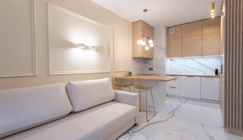 One-Bedroom Apartment with Balcony