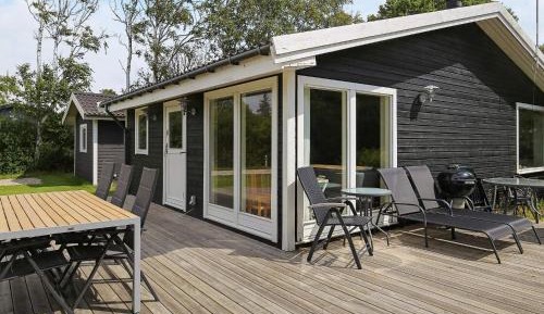 Three-Bedroom Holiday Home 
