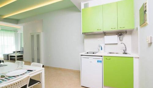 Apartment with Garden View