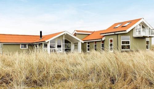 Four-Bedroom Holiday Home