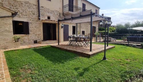 Apartment with Garden View