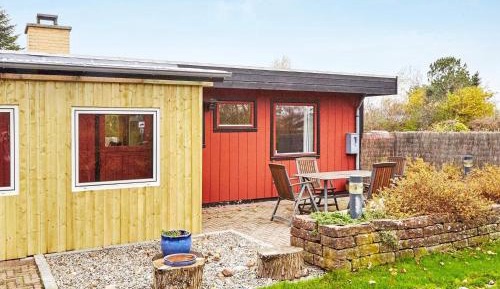 Three-Bedroom Holiday Home 