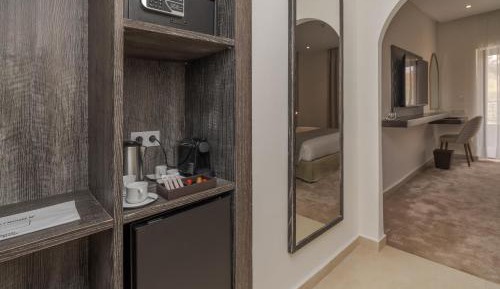 Twin Room with City View