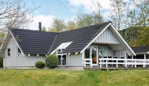 Three-Bedroom Vacation Home 